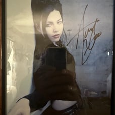 Evanescence leader singer photo