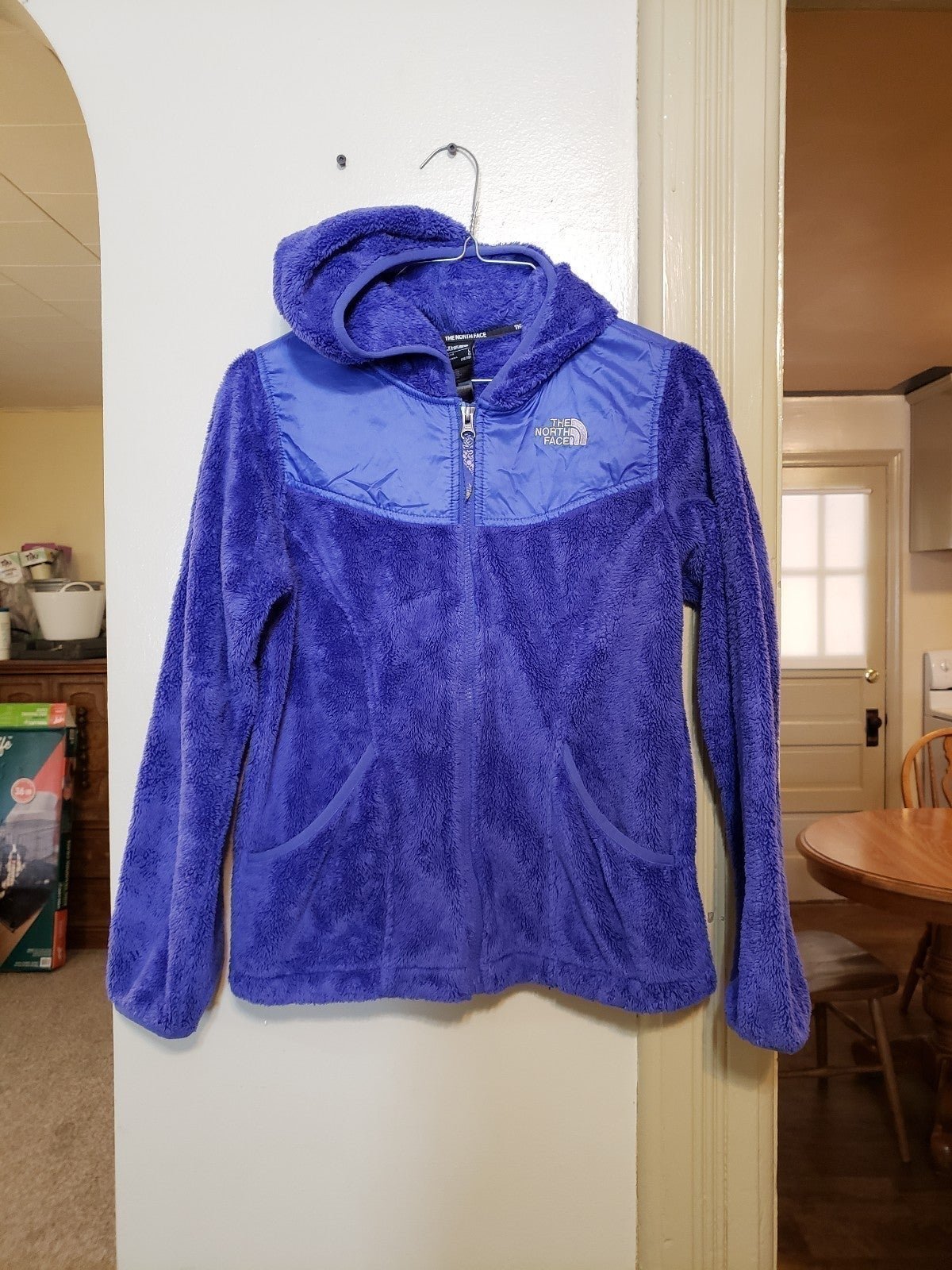 The North Face soft & warm osolita purple coat size large in great condition