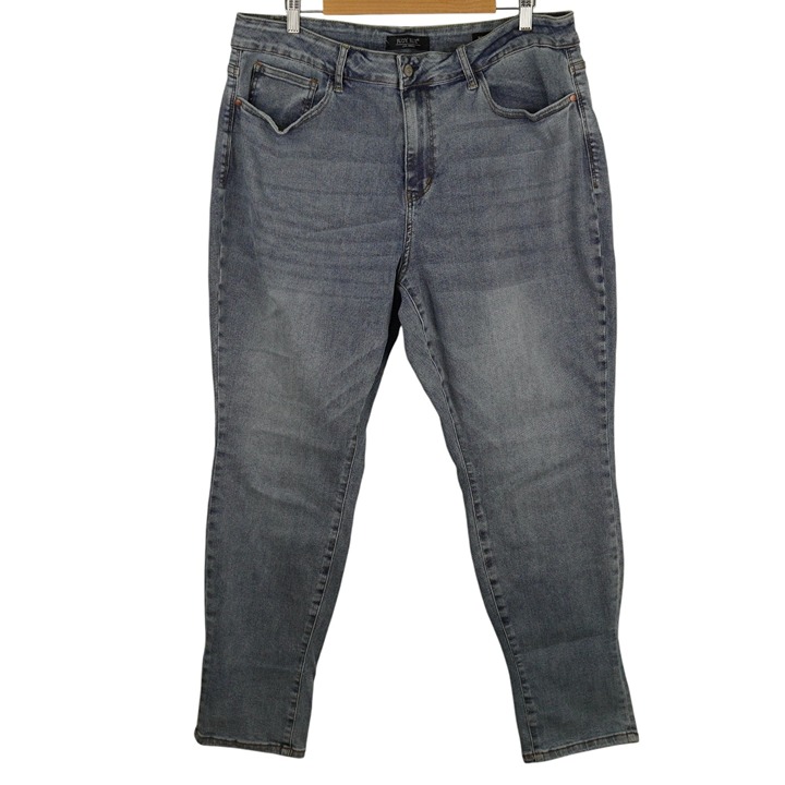 Judy Blue Boyfriend Cut Mid Rise Size 20W