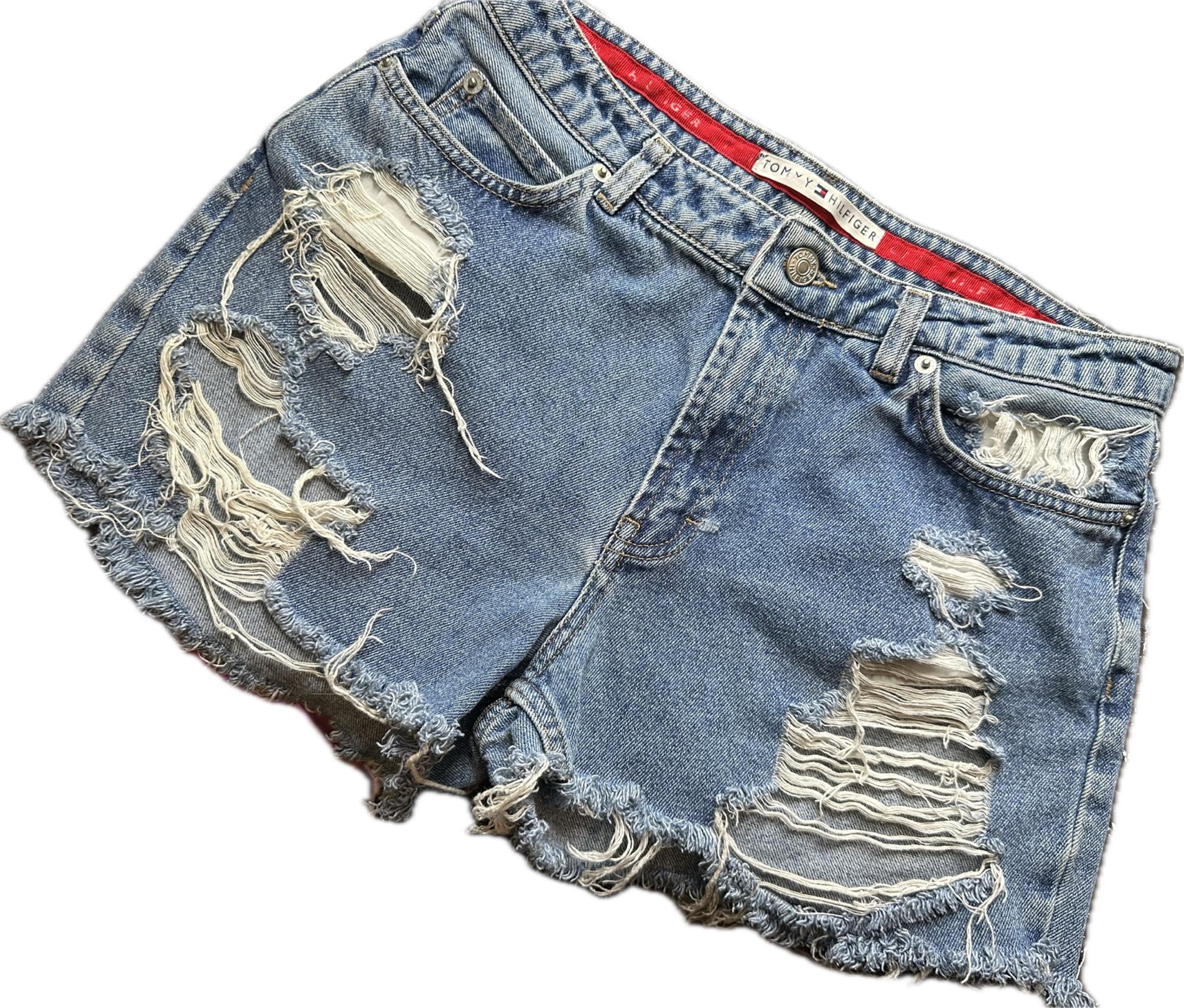 Tommy Hilfiger; y2k Women’s High Rise Shorts