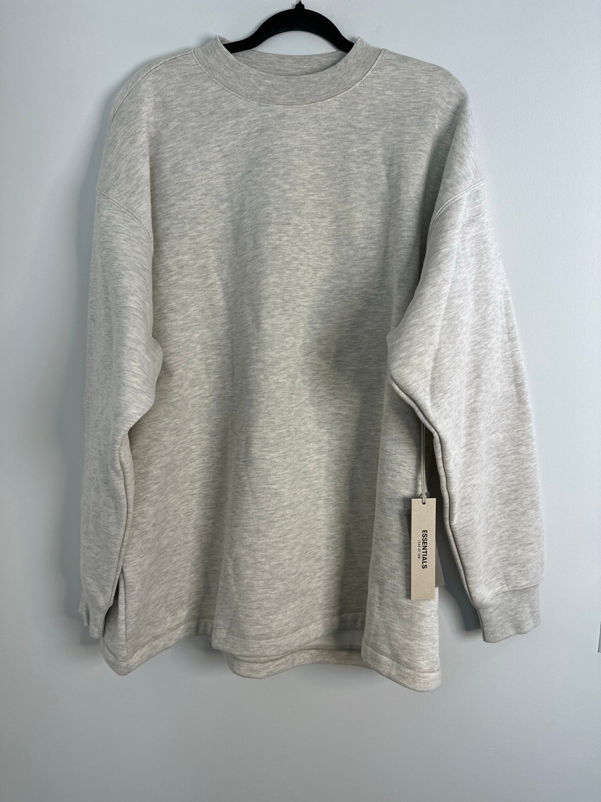 essentials crewneck unisex