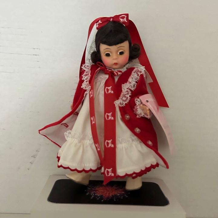 1992 Madame Alexander- Beddy-Bye Brenda, Made for FAO Schwarz, Limited Edition