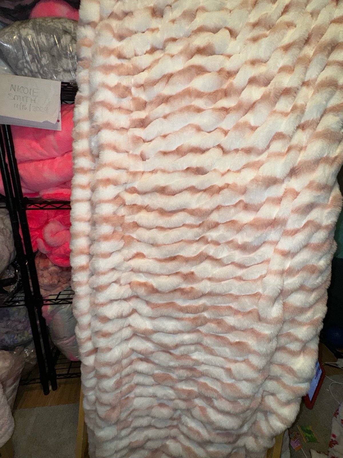 Brand new pink snow chinchilla Sharpei minky blanket 60x78