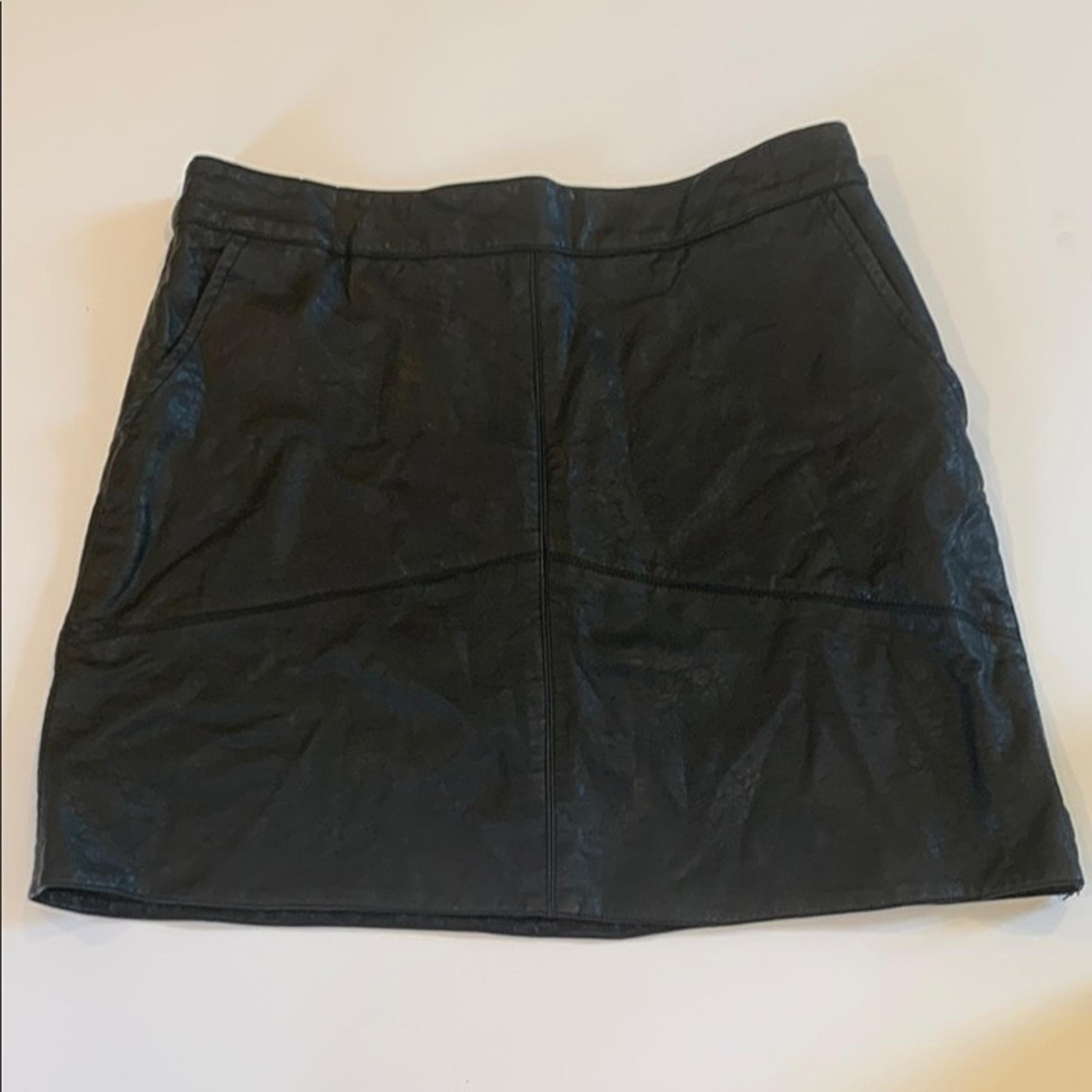 Lulus Black Faux Leather Mini Skirt Women’s Size Small