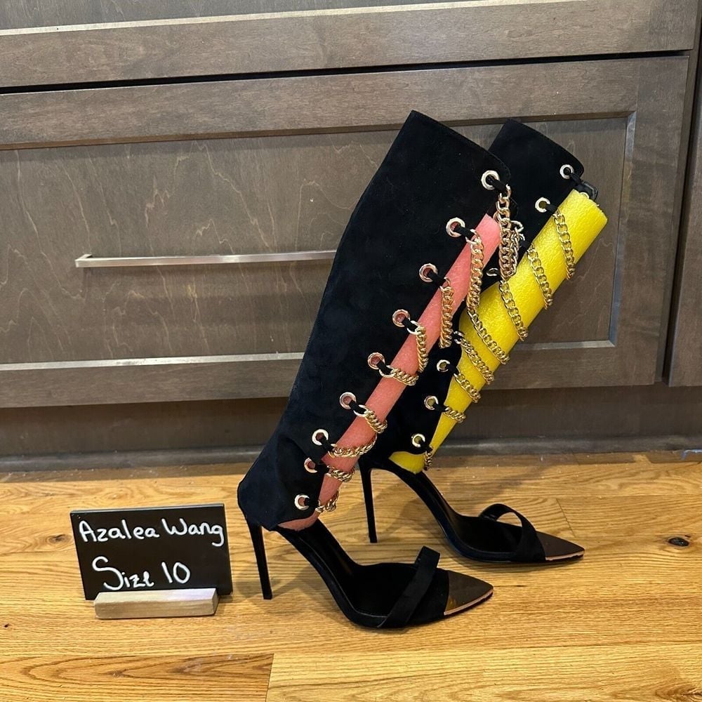 New Womens Azalea Wang Aragon Black Faux Suede Knee High Chain Heels Size 10