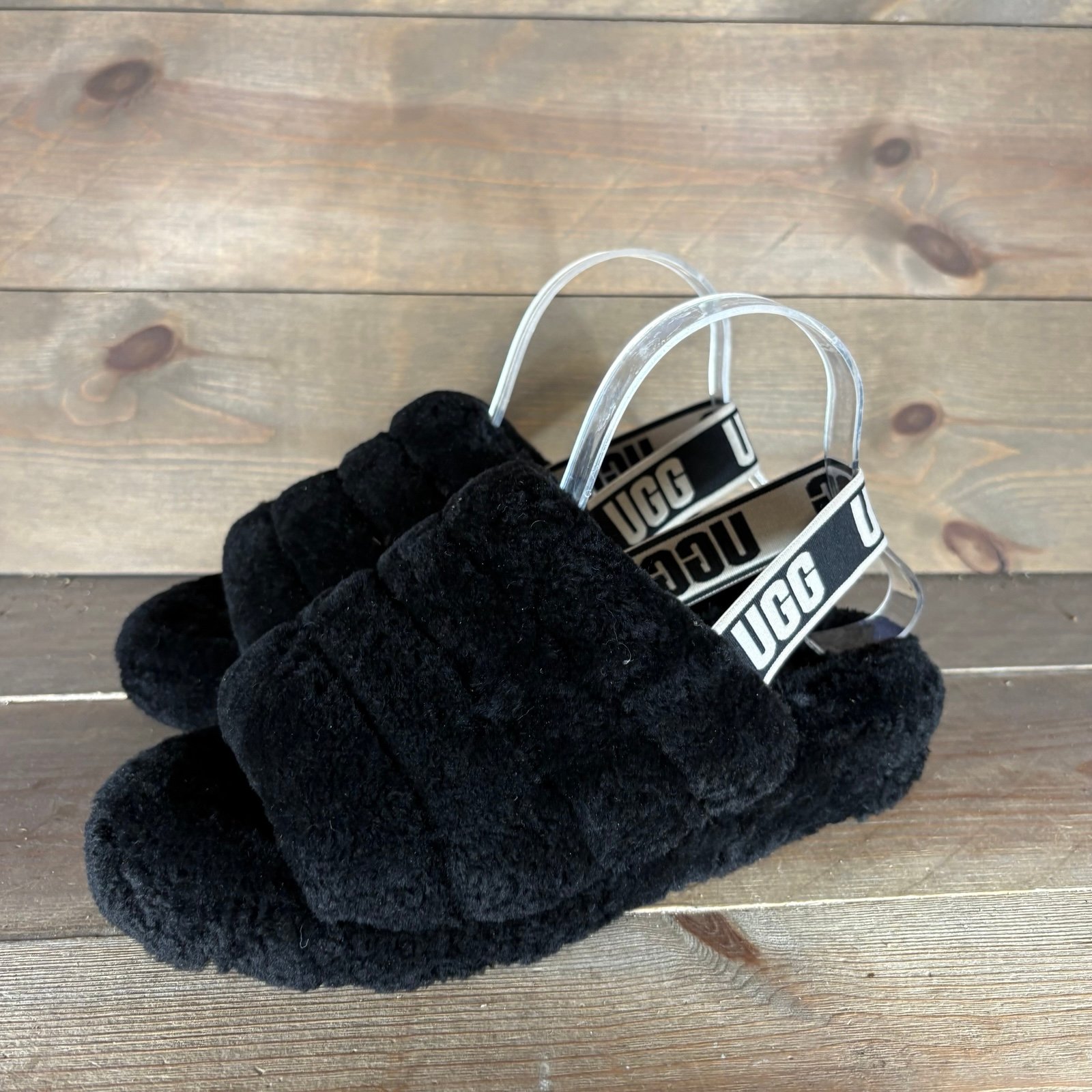 ugg fluff yeah womens size 8 shoes black fur lined comfort slippers  Pre owned.