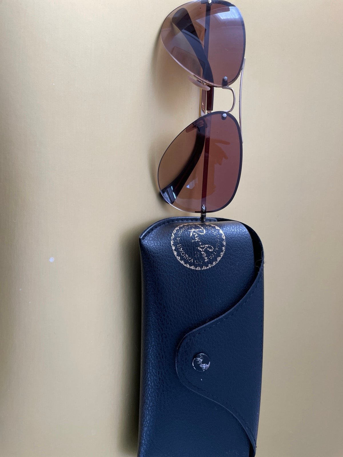 Sunglasses ray- ban