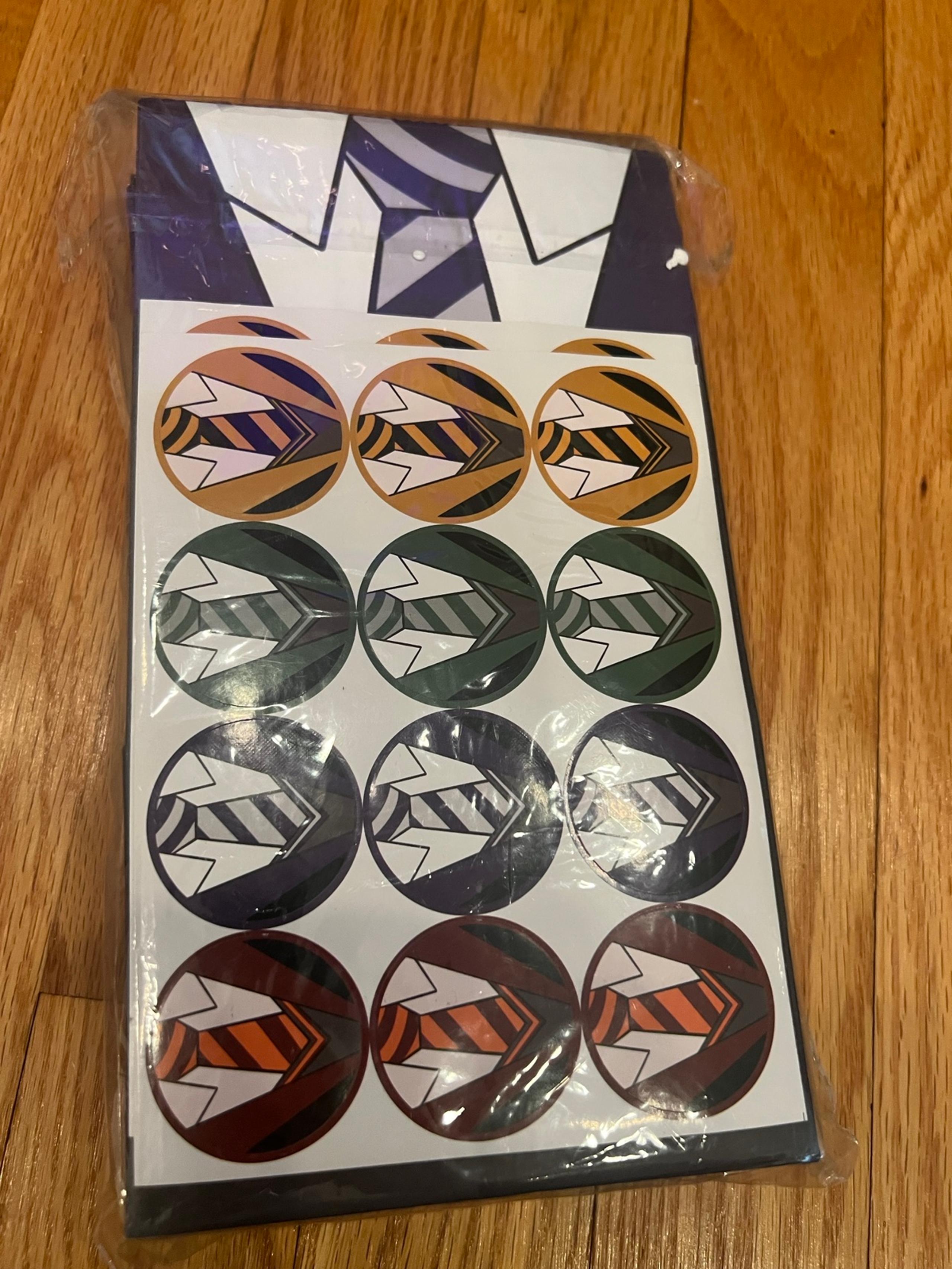 Set of 24 bags and stickers party decorations