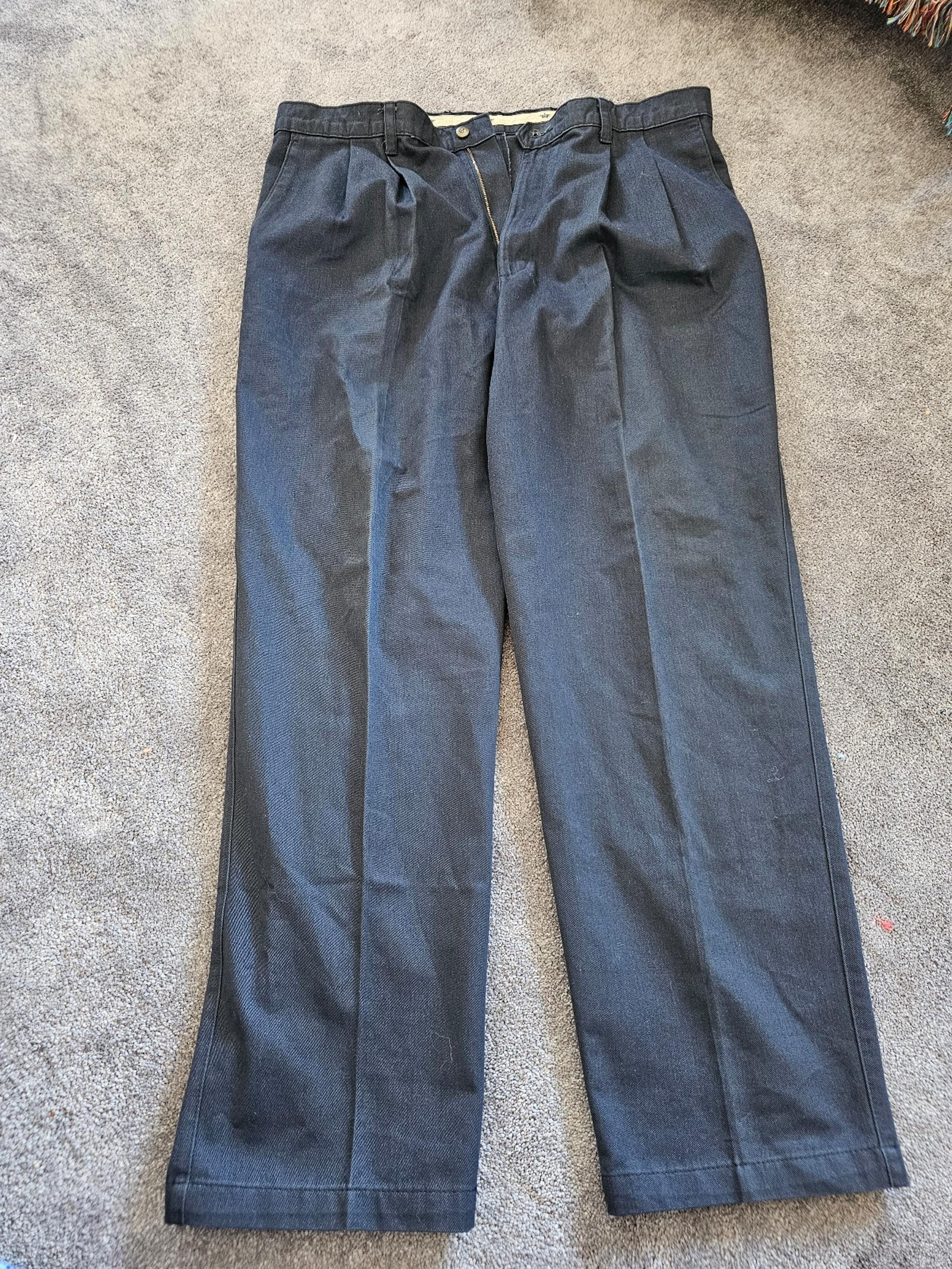 Dockers pleated dress pant
