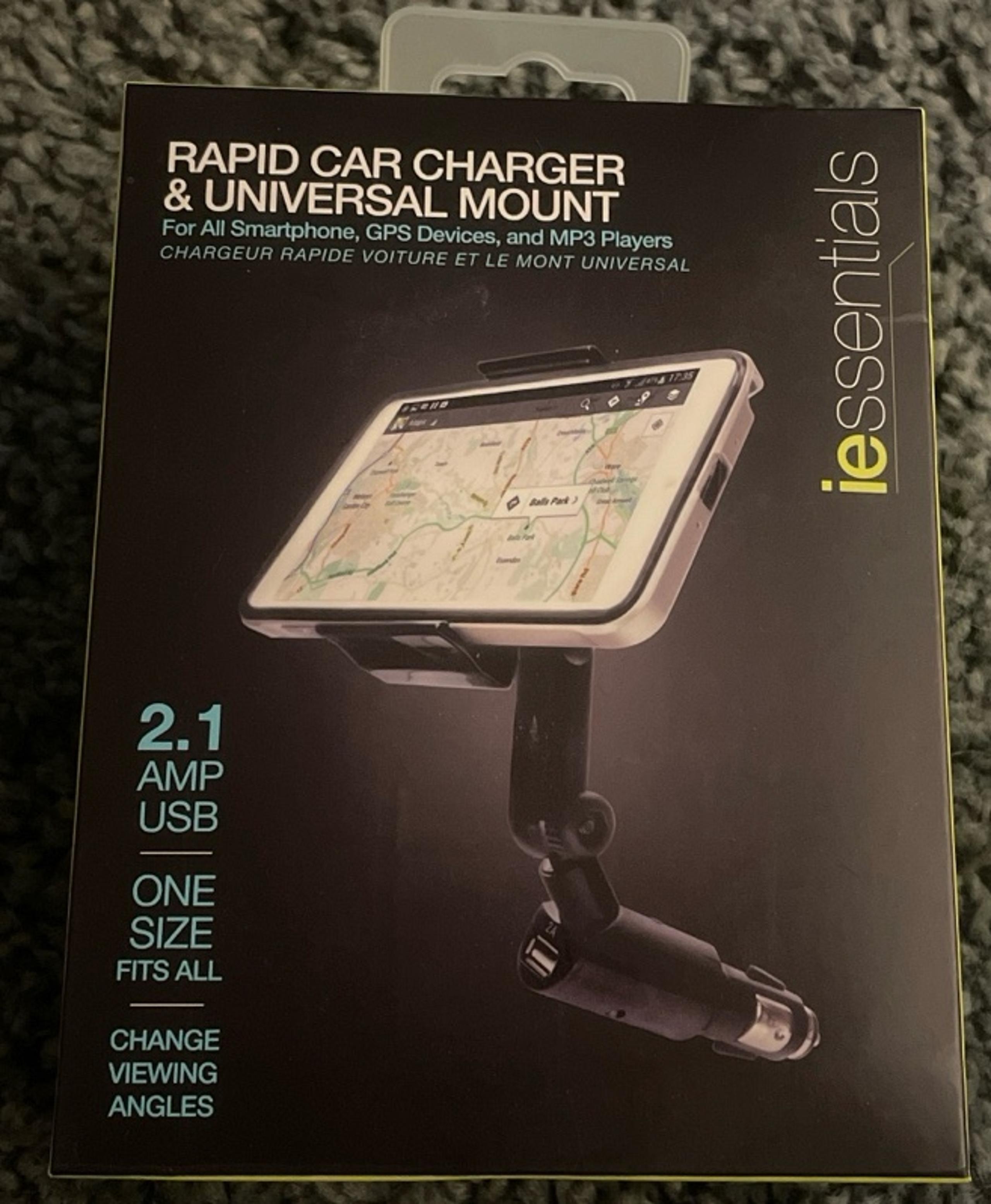 iessentials: Rapid Car Charger & Universal Mount