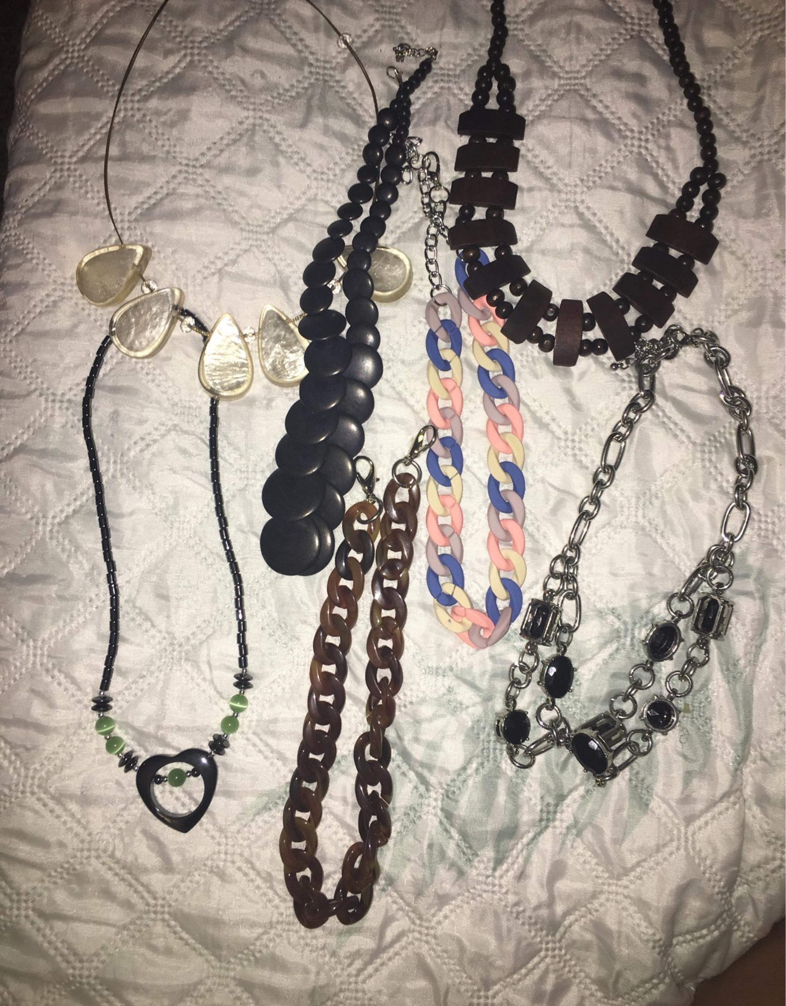 Necklace lot for women
