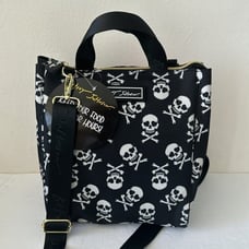 Betsey Johnson Skulls Insulated Lunch Box Canvas Tote Black Logo Strap