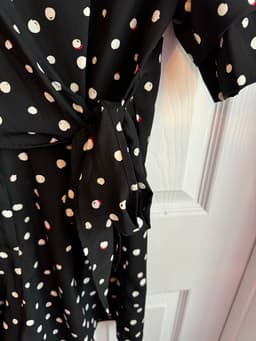 Item photo preview #3