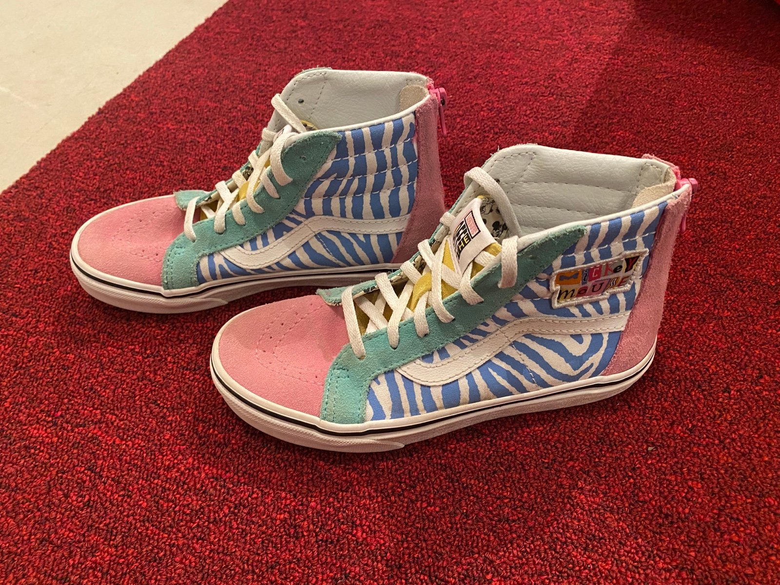 Vans/Disney Kids Suede Hightop Sneakers