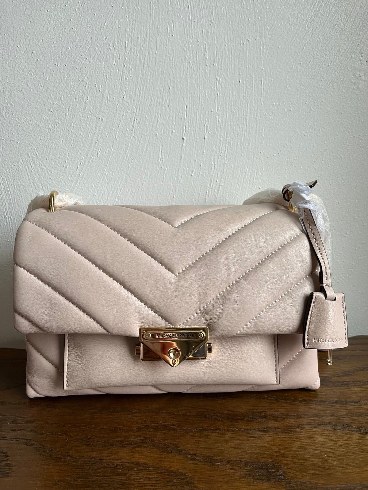 MICHAEL MICHAEL KORS Cece Chevron-Quilted Leather Crossbody- Soft Pink