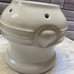Le Creuset ❤️14 oz meringue Garlic Keeper Holder Jar Stoneware NWT