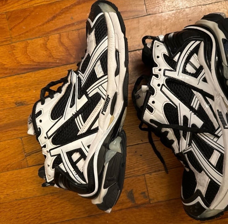 Balenciaga runners