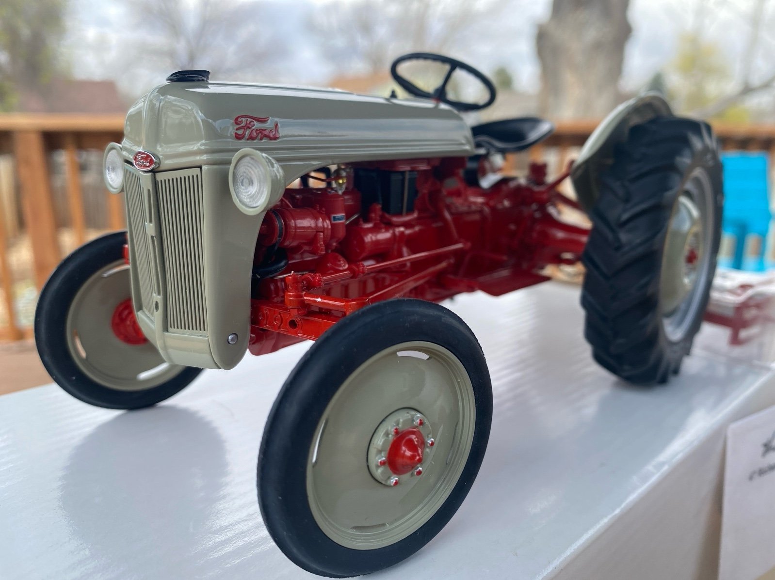 Ford 1952 8N tractor by Danbury Mint NIB. 1/16 scale