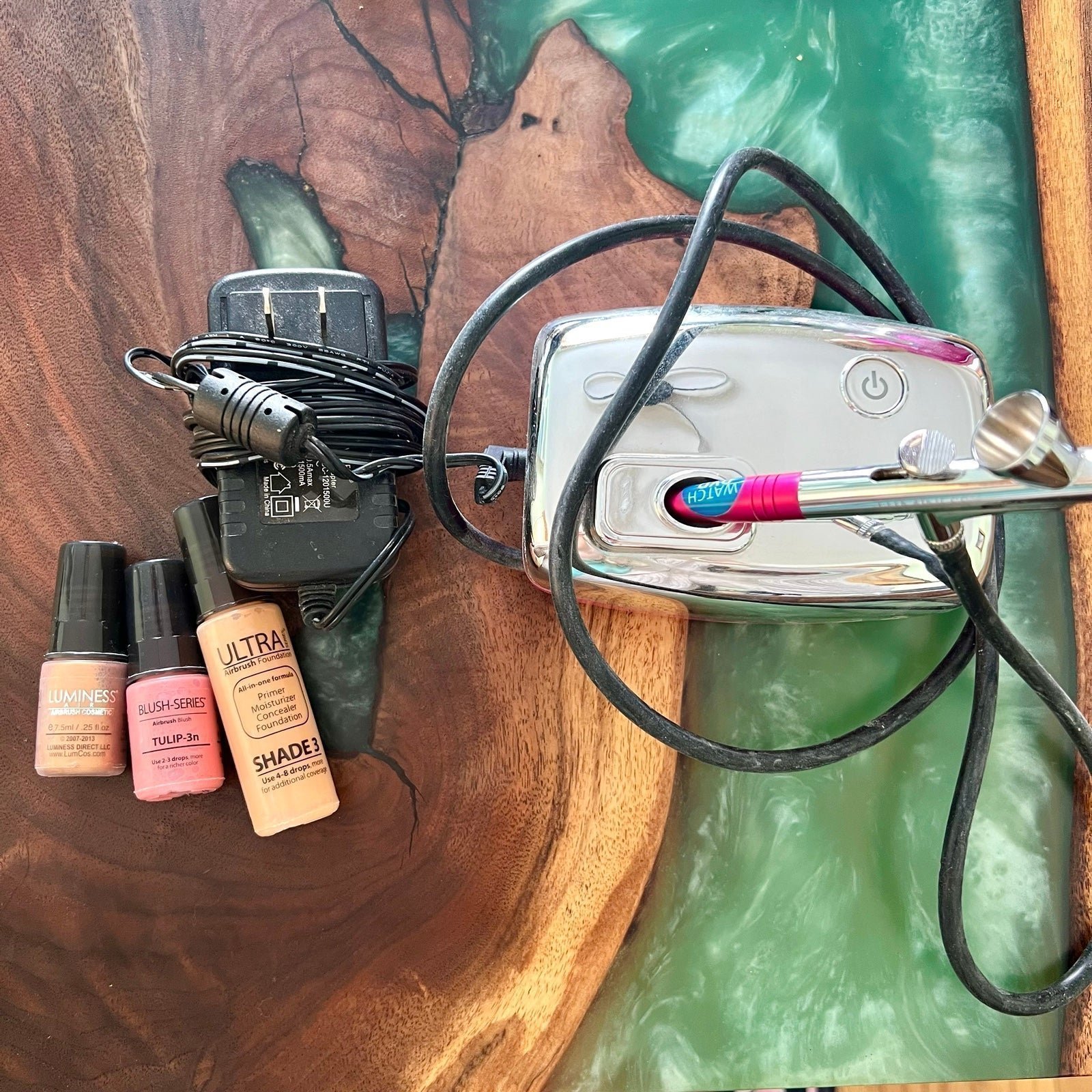 Luminess Heiress Makeup Airbrush (BC-050CP) and Cosmetic Blush, Concealer