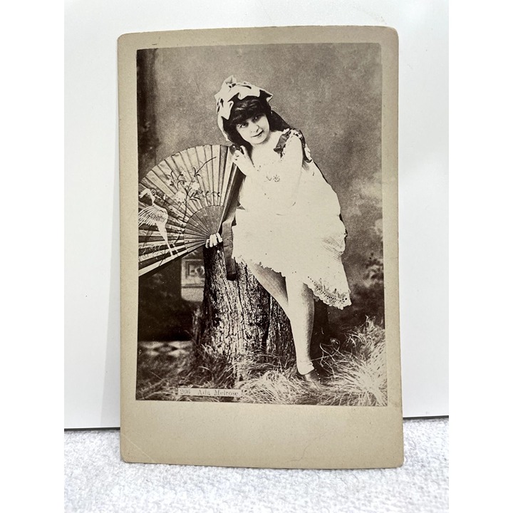 Antique Cabinet Card Photogragh Vaudeville Actress Ada Melrose Posing With Fan