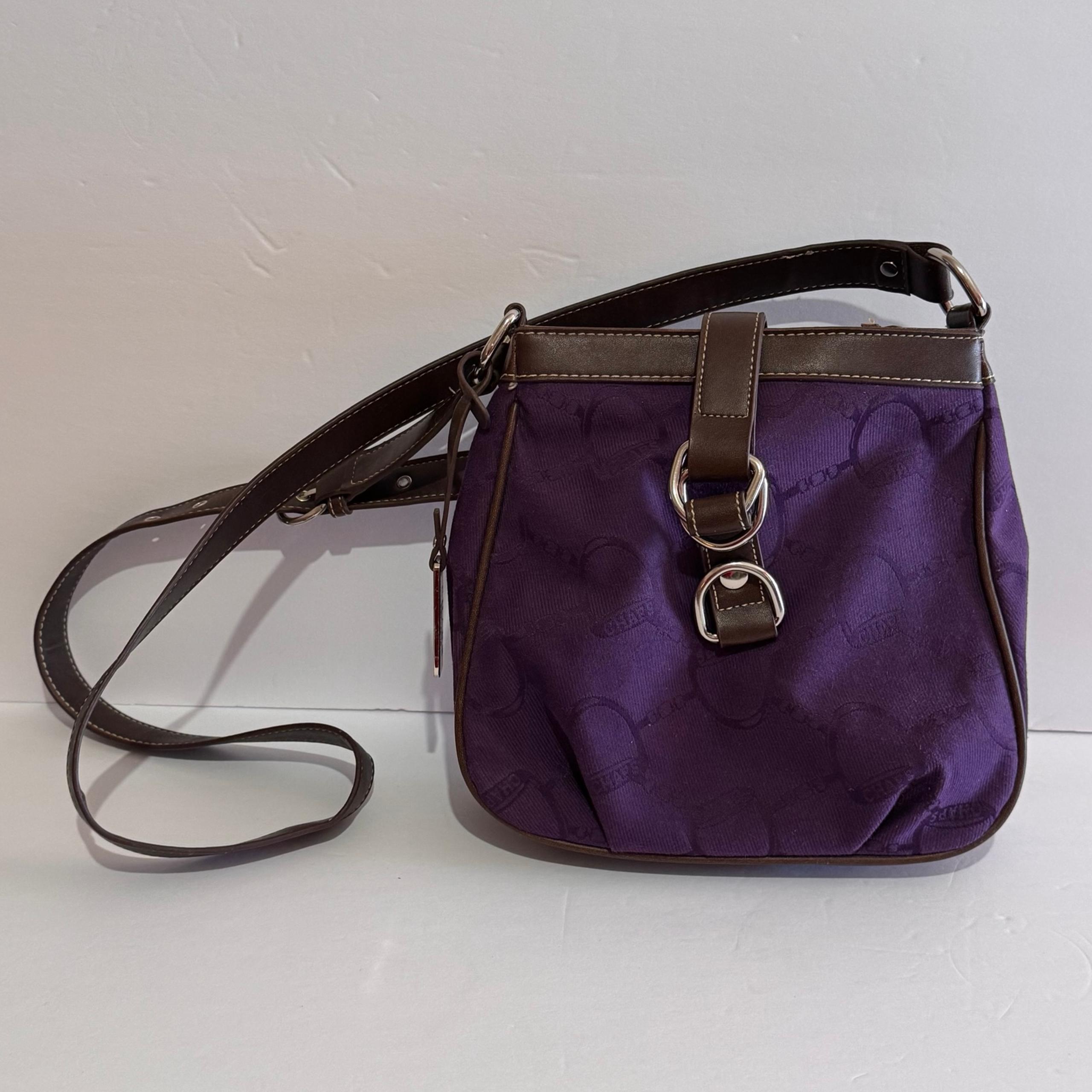 Chaps Crossbody Shoulder Bag Purse Purple Adjustable Strap Multiple Pocket
