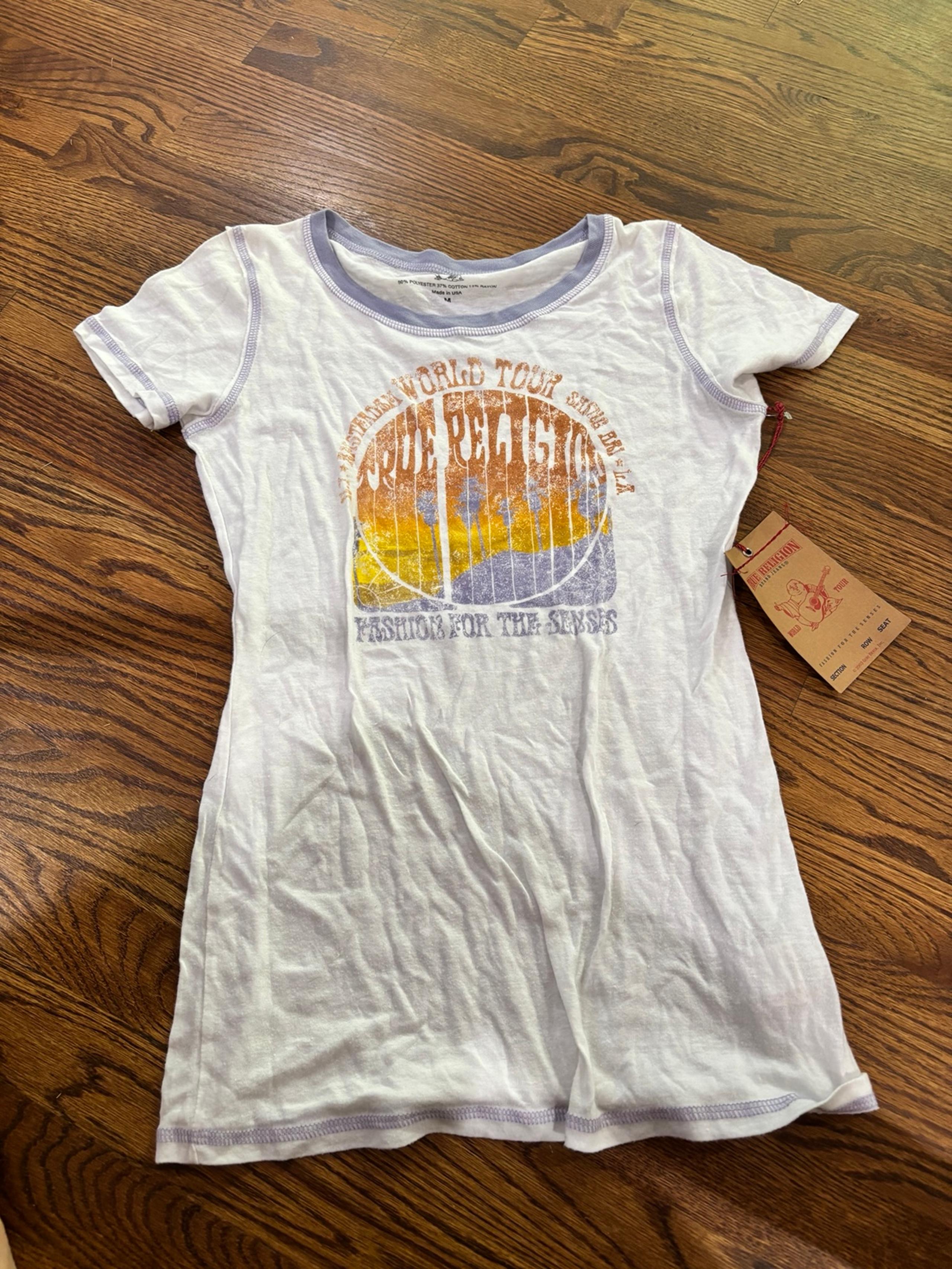 Women's True Religion Graphic Tee Shirt Top Size Medium New