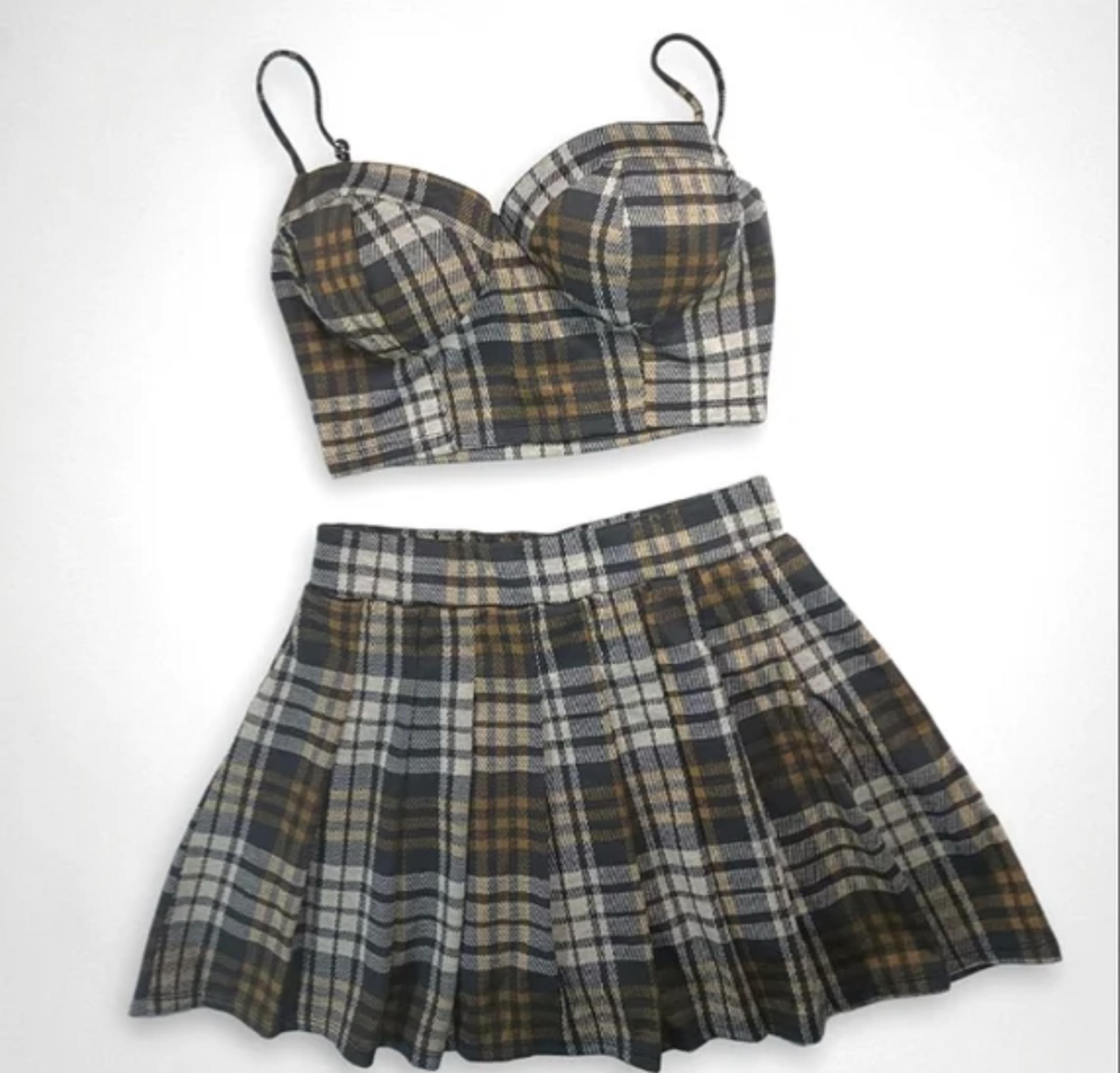NWT Haute Monde Large Academia Plaid
Pleated Skort and Top Set