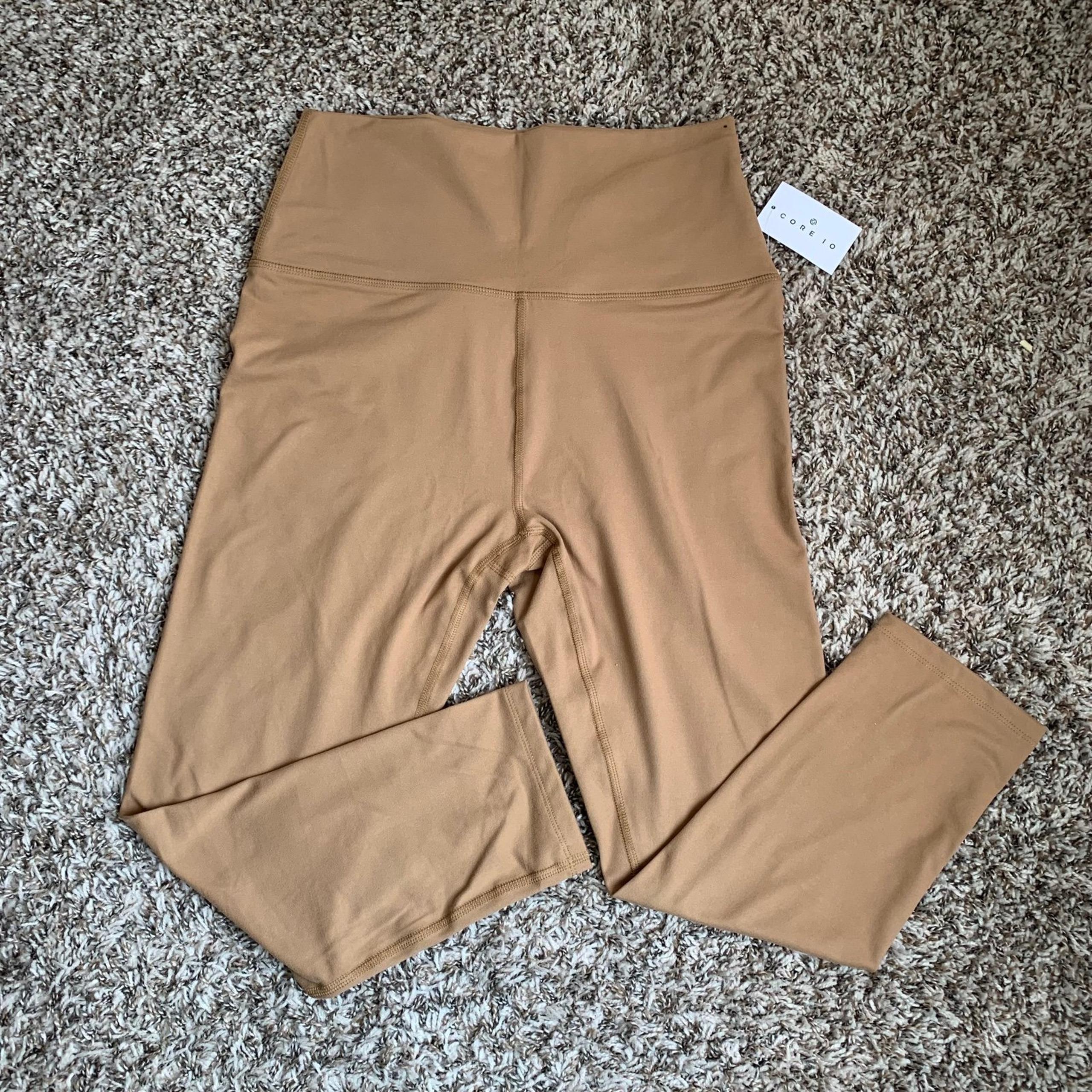 Core 10 Amazon Women's High-Waist Crop Leggings Camel brown Medium