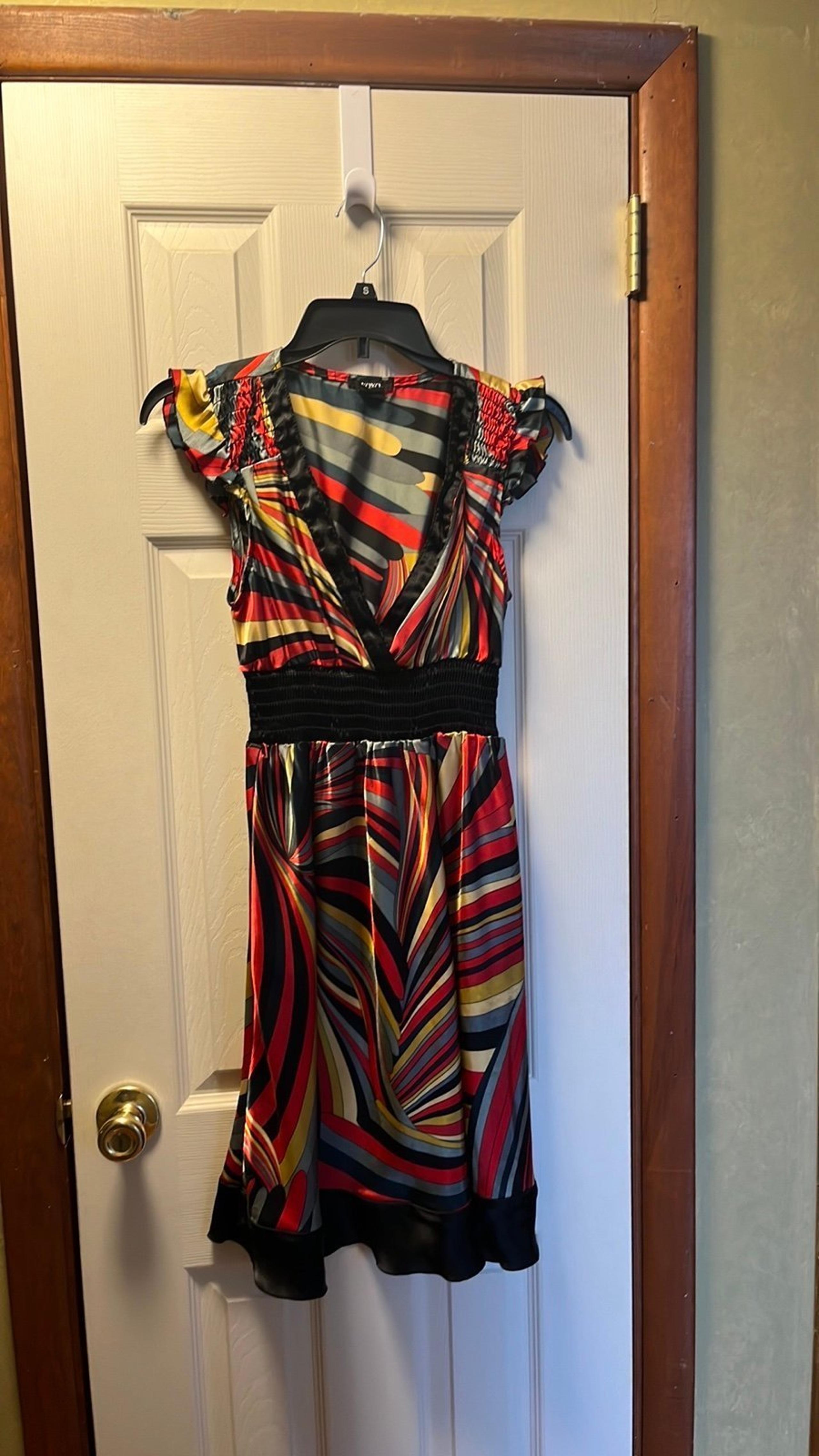 XOXO dress size medium fun colors