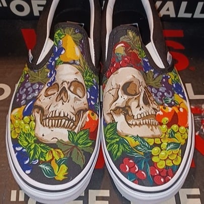 Vans Men's 9.5/Women's 11 Fruit Skull Slip On Black/White VN0A7Q5DY28