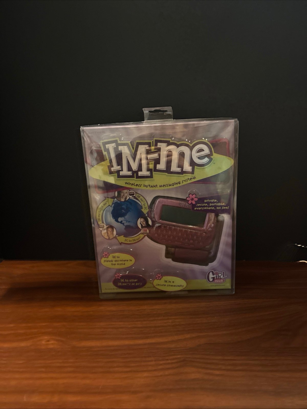 IM-ME Wireless Instant Messaging System Girl Tech Pink Radica BRAND NEW