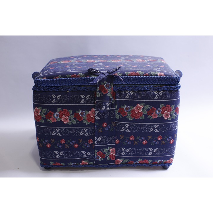 Sewing Basket, Craft storage organizer, Vintage sewing box, Sewing kit container