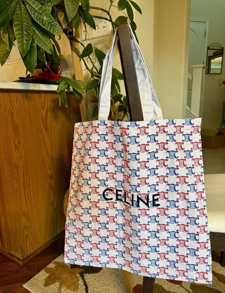 Celine Triumph Monogram - XL GWP - Tote Bag - Brand new!