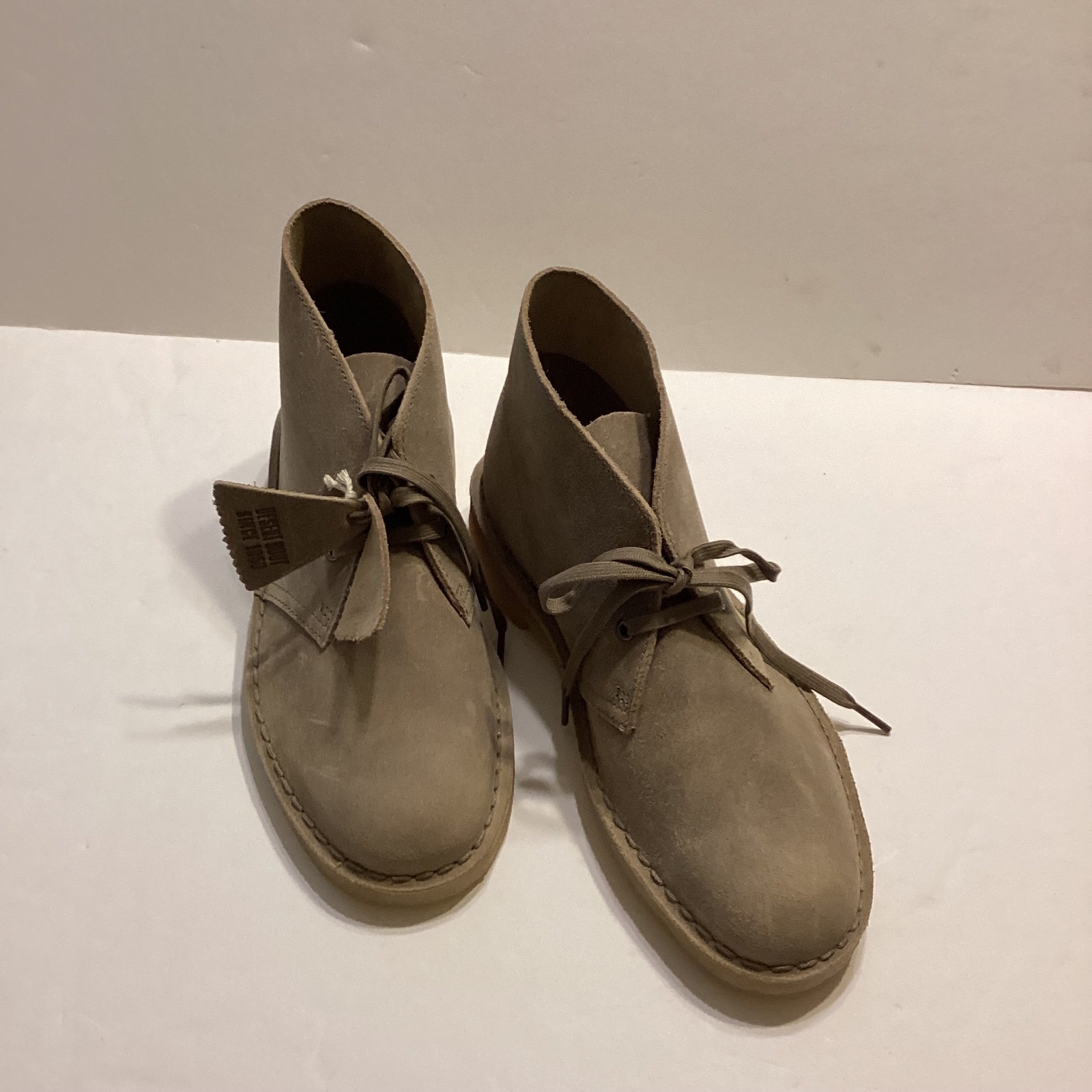 Clark’s Original Desert Suede Boot Size 7.5 M NWT