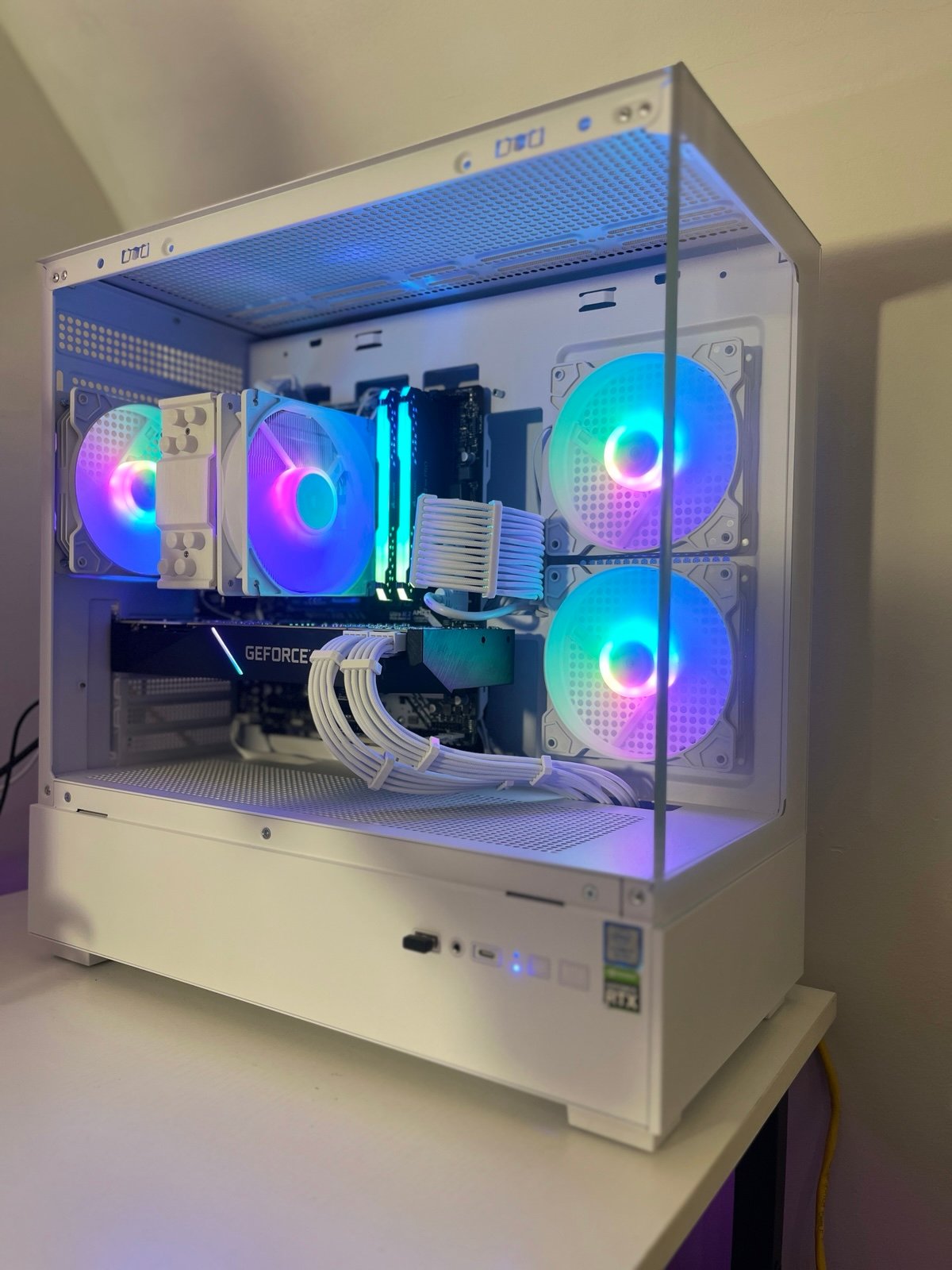 White Gaming Pc 200+fps Fortnite