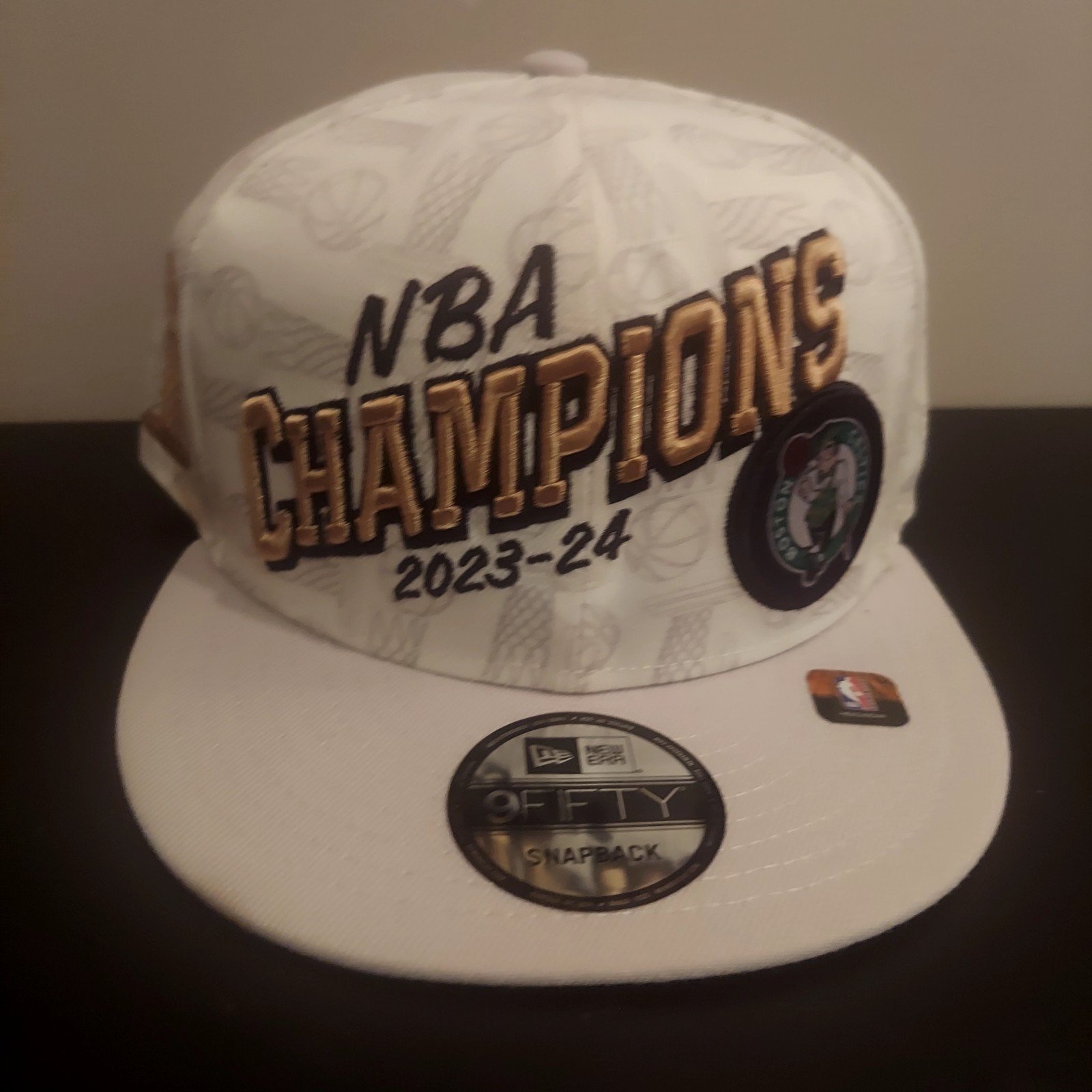 Boston Celtics NBA Champions Hat Cream 59fifty Snap Back NWT