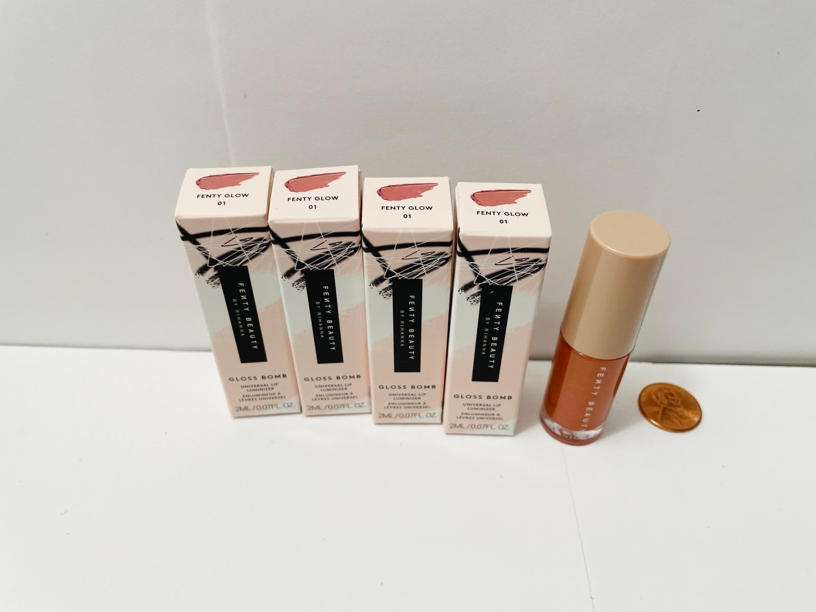 4 Fenty Beauty Gloss Bomb Universal Lip Luminizer FENTY GLOW 0.07 Oz Travel Size