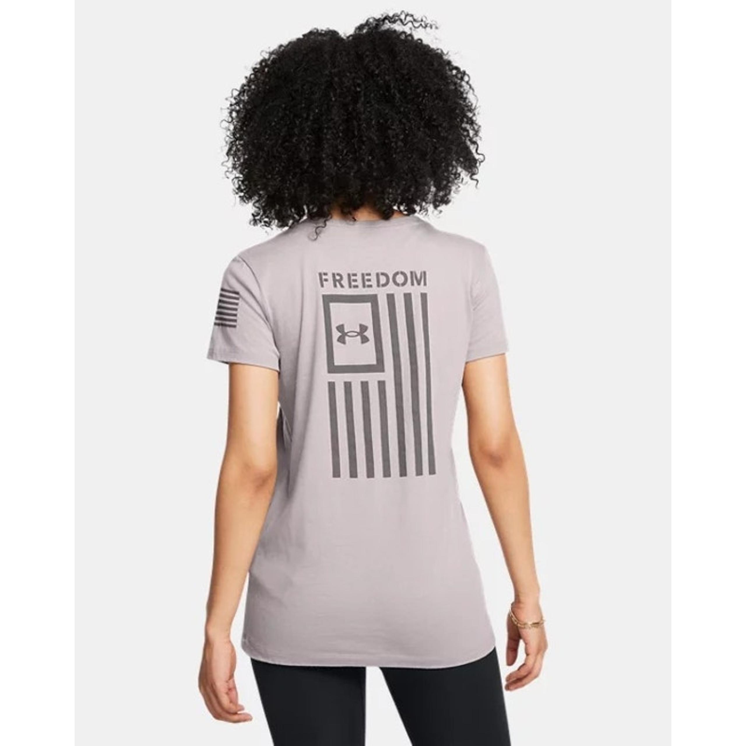 NWT Under Armour Women's UA Freedom Flag T-Shirt in Tetra Grey sz XL