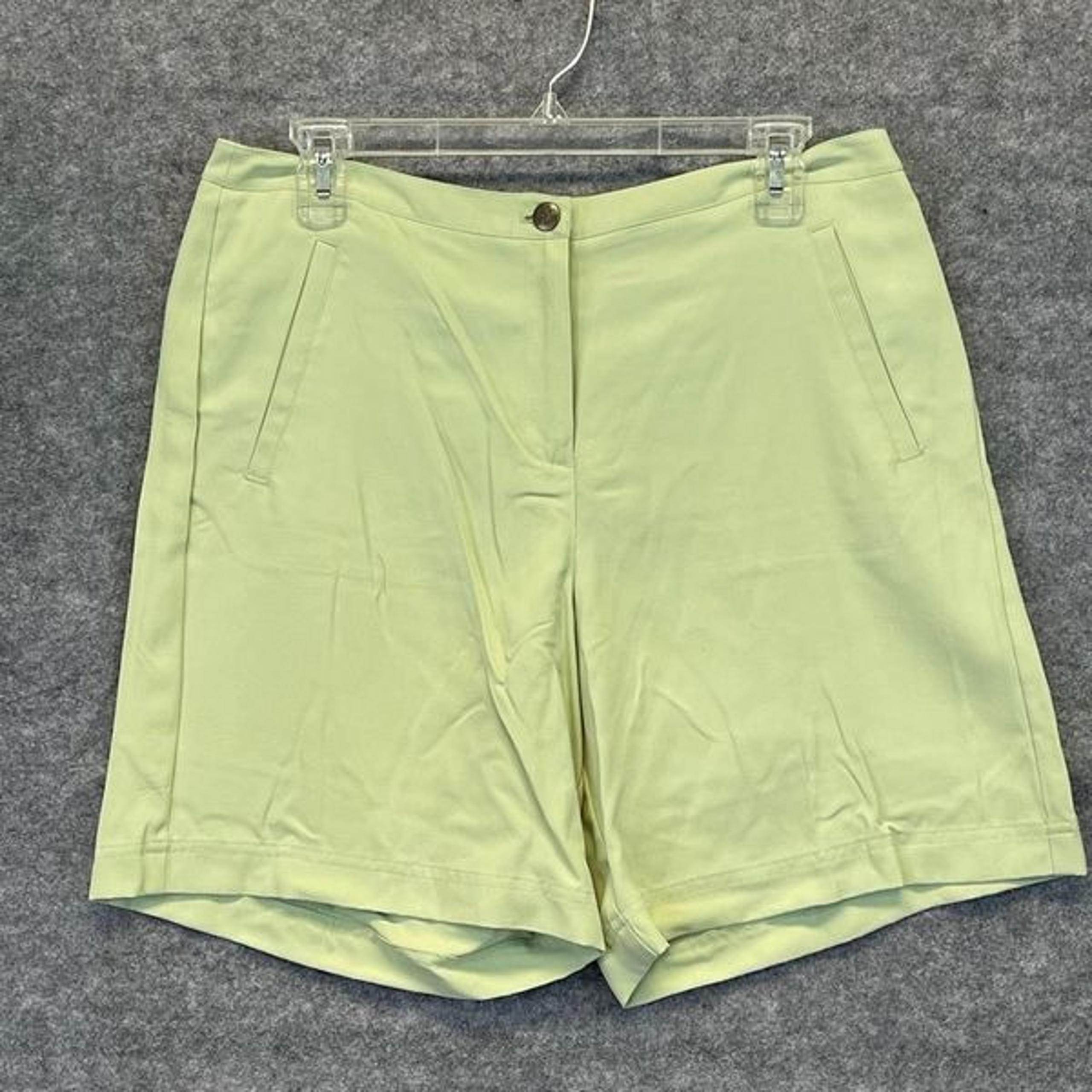 TOMMY BAHAMA Shorts Women's Size 10 Green Flat Front Silk Chino High-Waisted