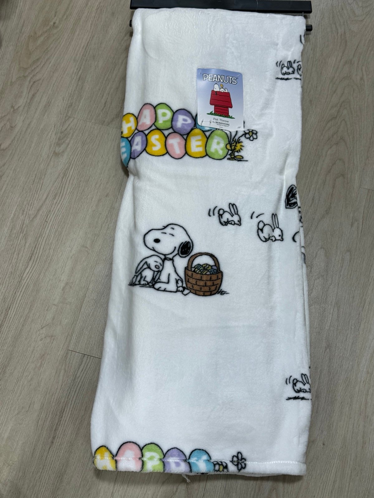 Snoopy peanuts happy easter blanket