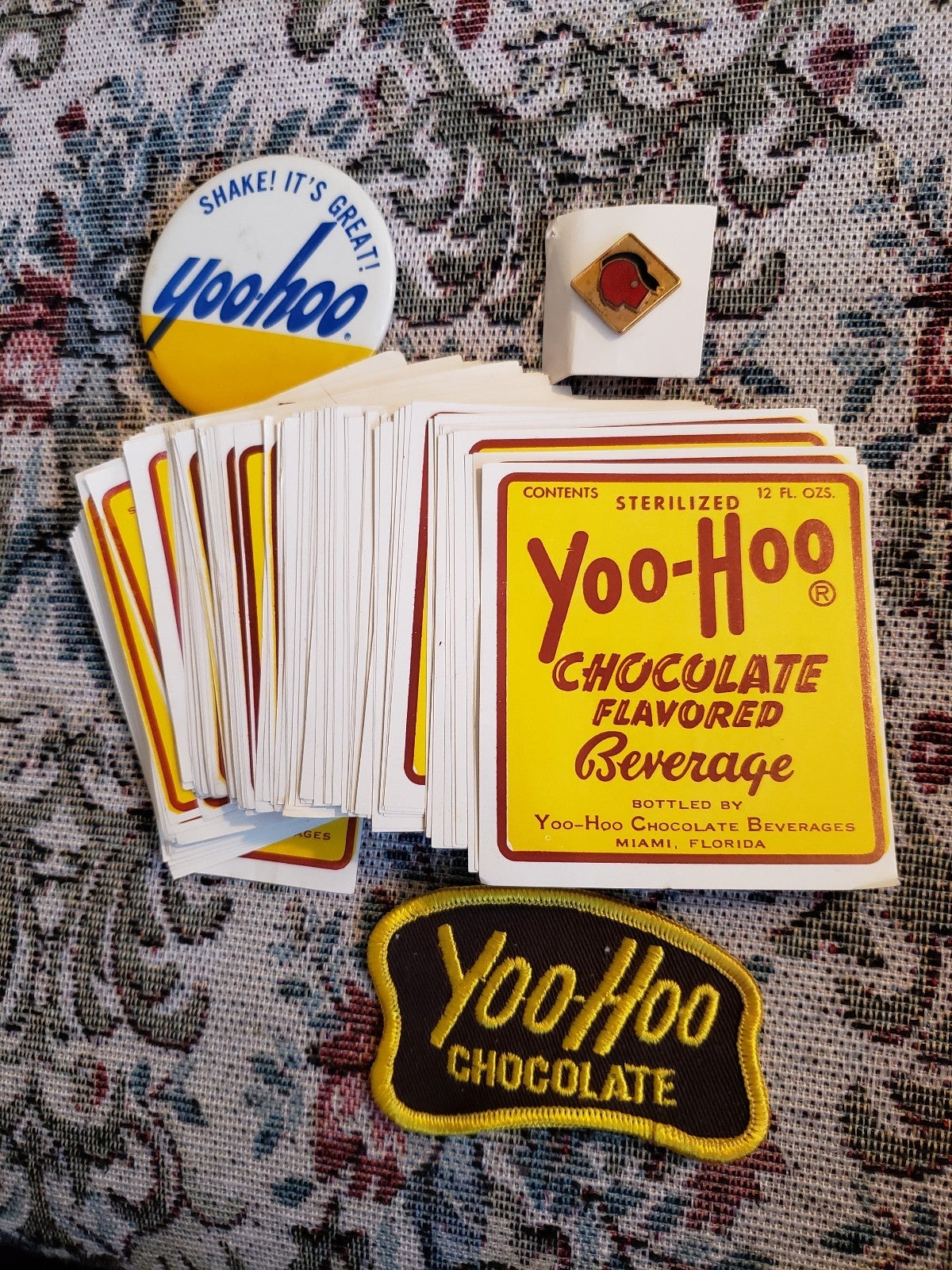 Yoo-Hoo collectables bundle