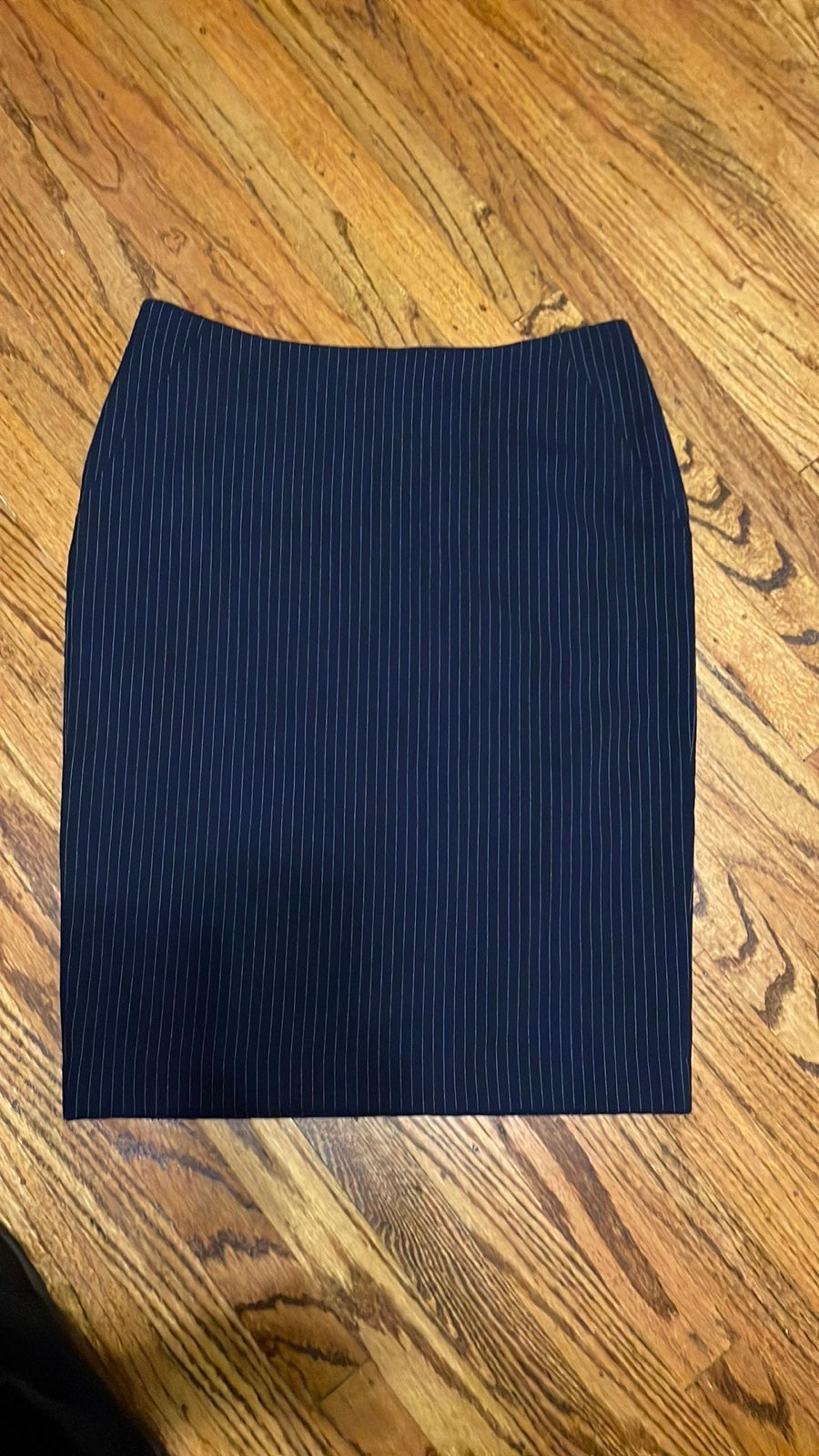 navy skirt 8