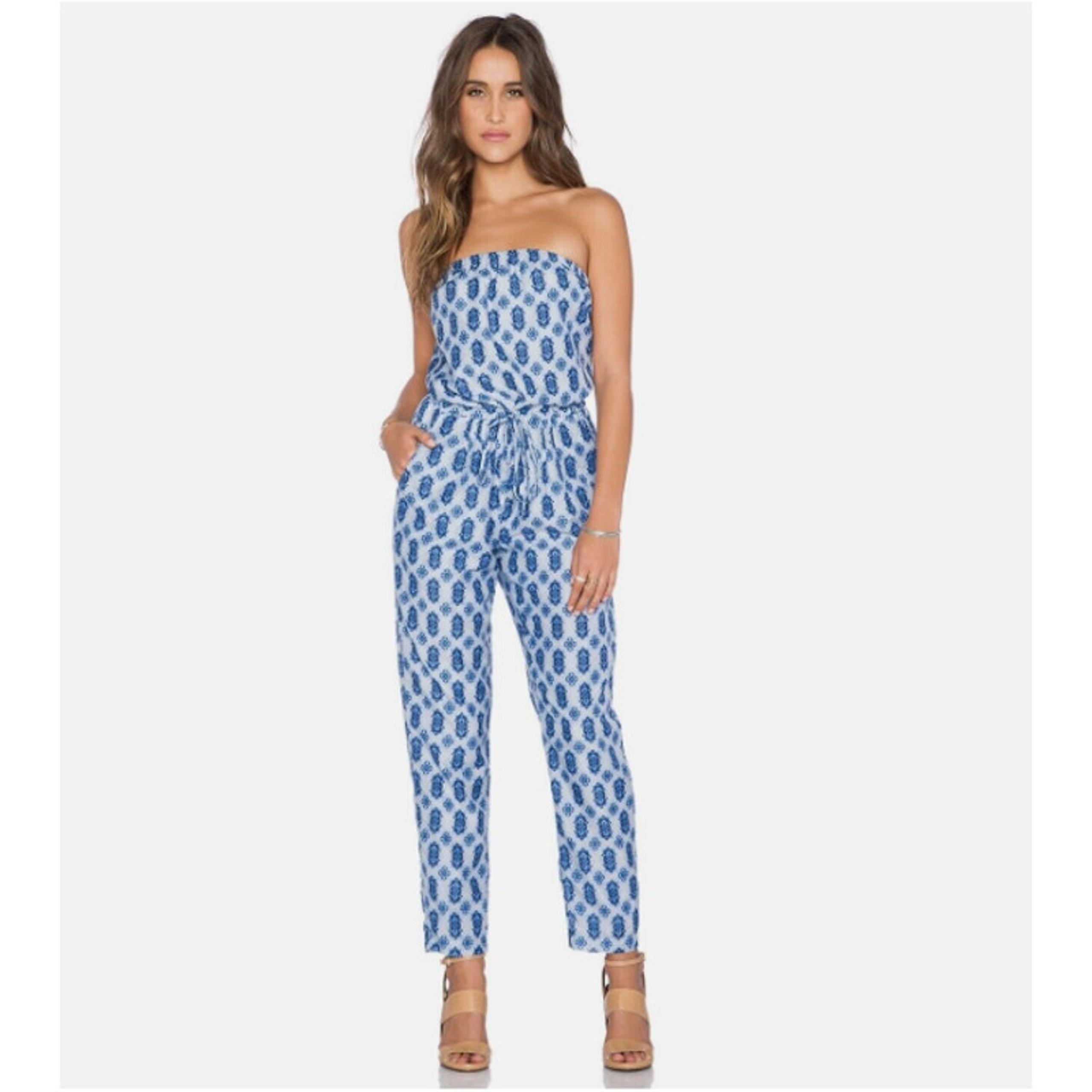 VELVET BY GRAHAM & SPENCER Strapless Idra Printed Jumpsuit // S