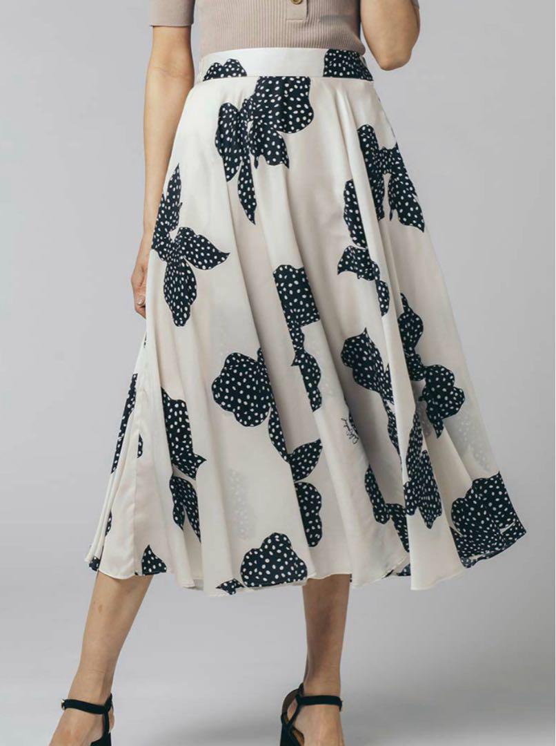 Sov./Original Ribbon Pattern Printed Satin Skirt