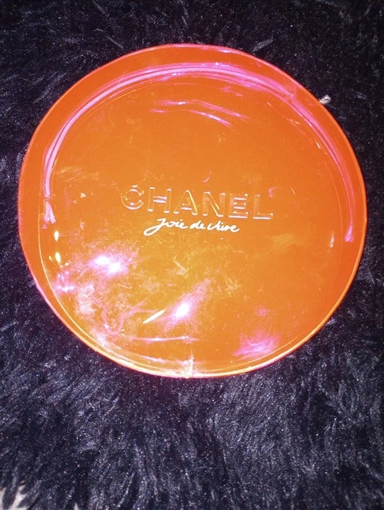 CHANEL Beauté Joie de Vivre Translucent Pouch with healthy glow lip balm