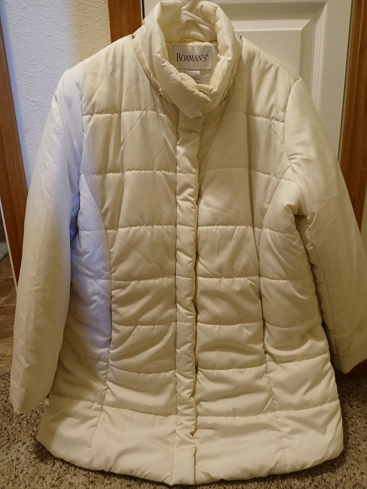 Medium winter coat fits like a large