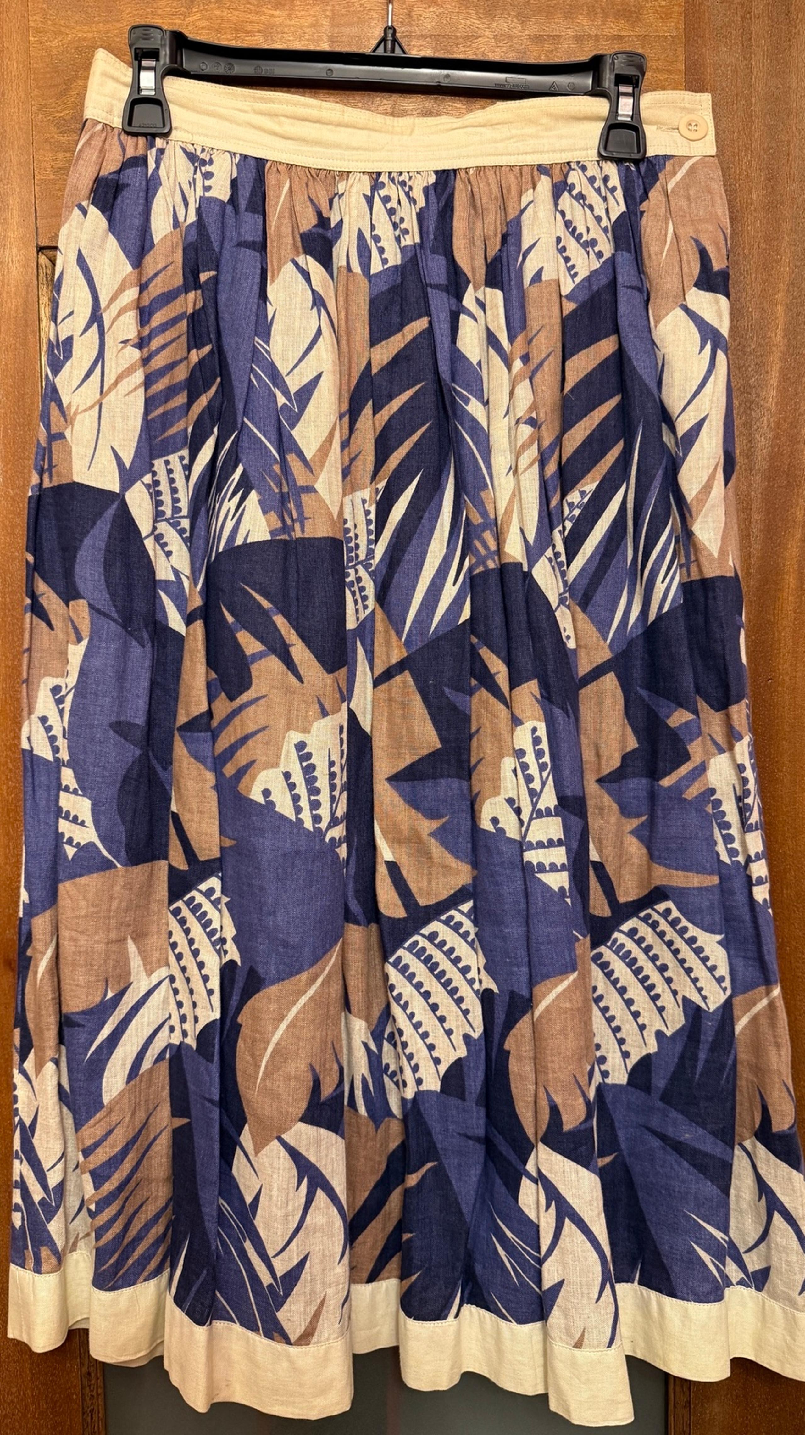 Escada Vintage 100% Linen A-Line Wrap Around  “Leaves” Skirt