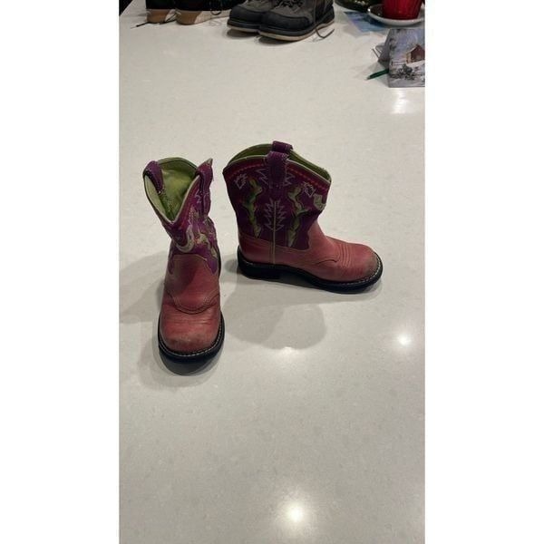 Ariat 4LR girls boots size 12.5 super cute cactus horseshoes so cute.