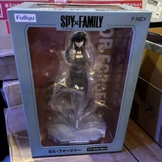 NEW Spy x Family - Yor Forger 1/7 Scale Figure (The Forger Family Ver.) Unopened
