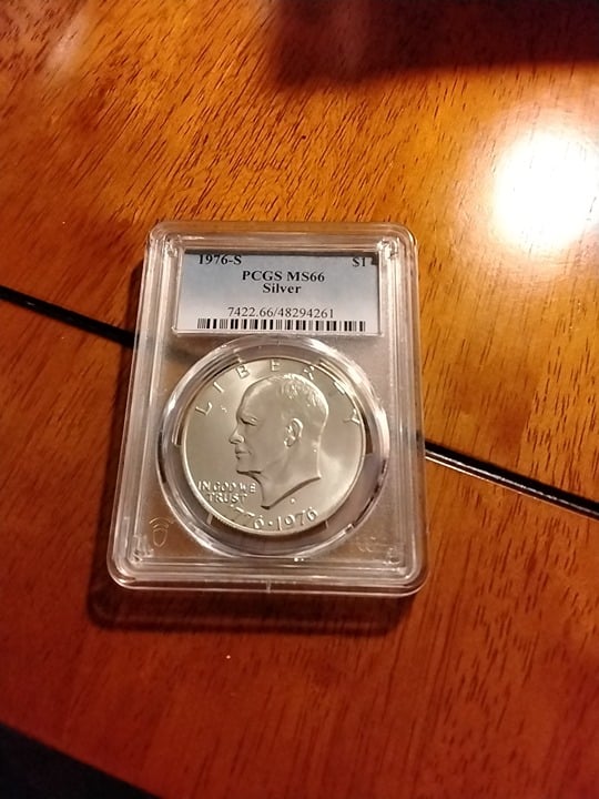 1976-s ike 1 ms66 beauitful silver coin